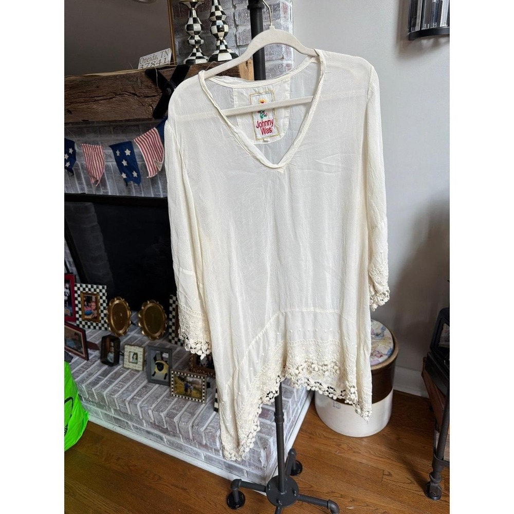 Johnny Was ivory silk and lace tunic an asymmetrical hem and delicate XL